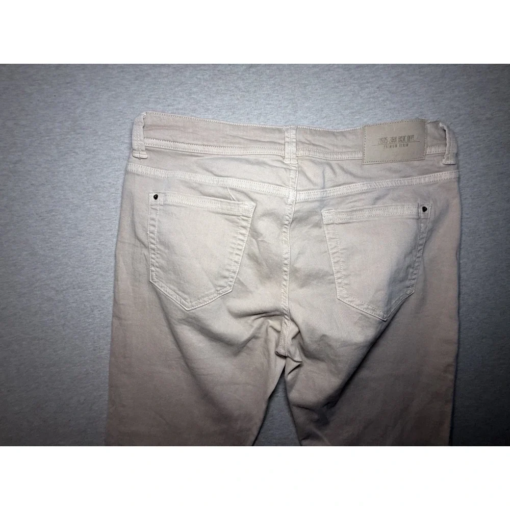 ZARA. Basic Denim. size 8. Tan Jeans. zip. straight leg jean. - Picture 9 of 10